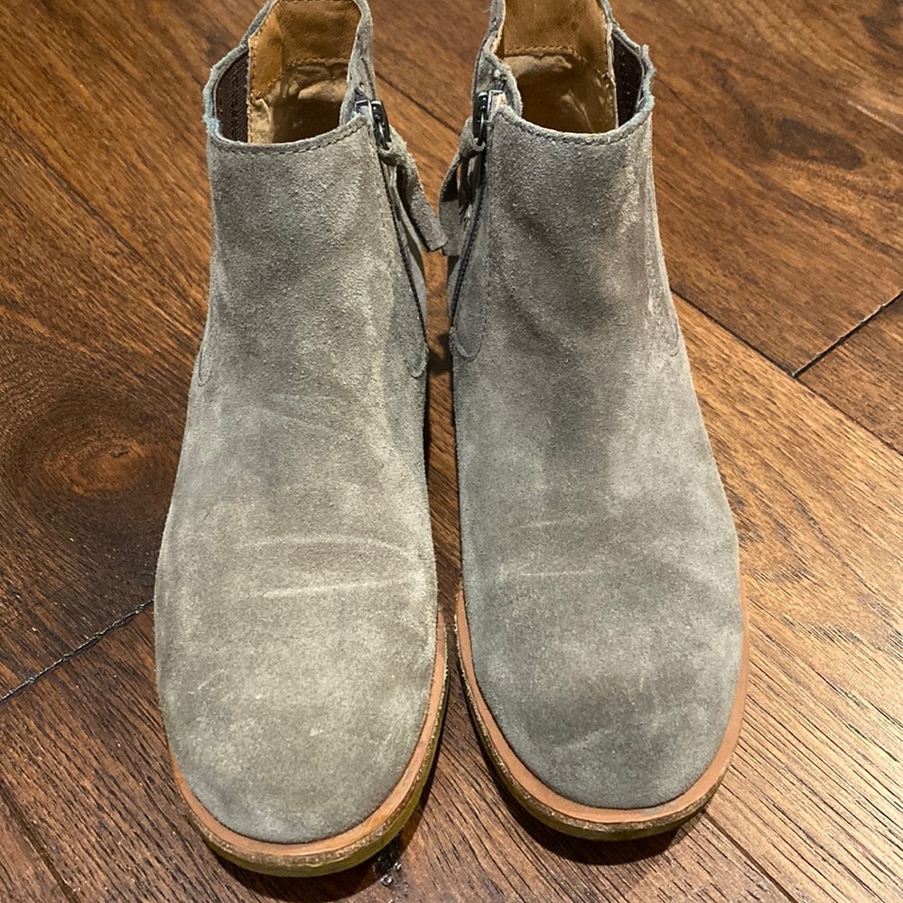 Sofft short booties
